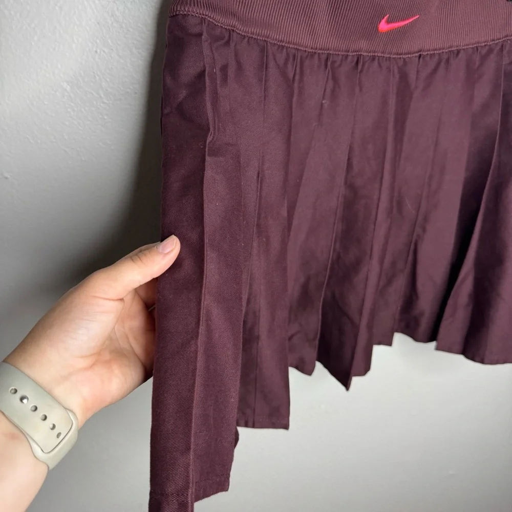 Nike Sportswear Girls' Pleated Skirt in Red | FZ5565-652